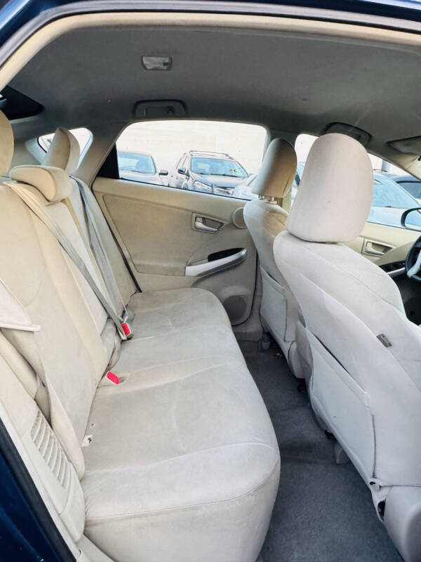 2010 Toyota Prius IV