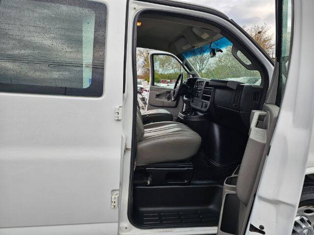 2017 Chevrolet Express 2500