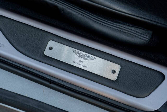 2009 Aston Martin DB9 Volante