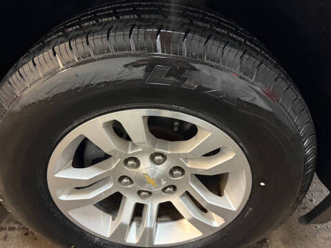 2016 Chevrolet Suburban LS