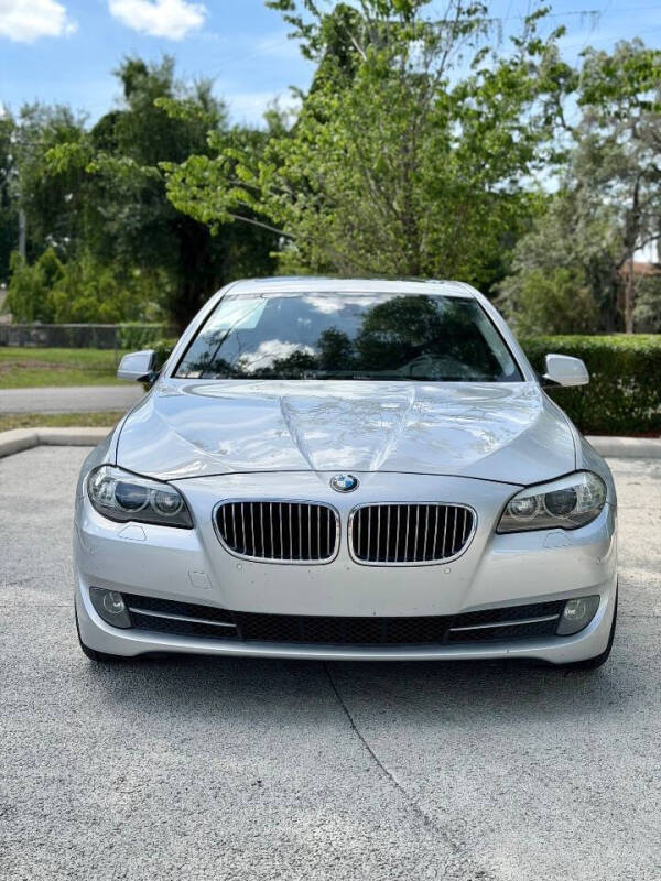 2011 BMW 5 Series 528i