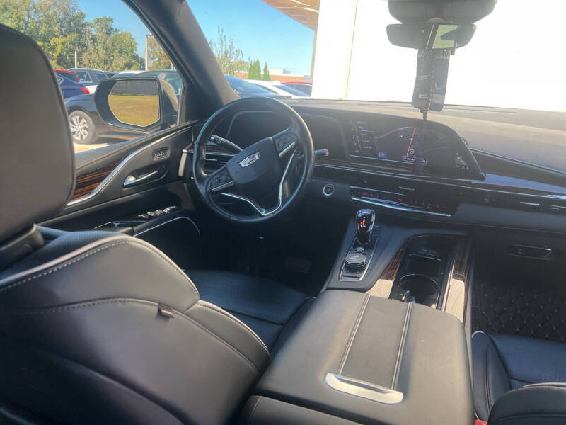 2022 Cadillac Escalade ESV Premium Luxury