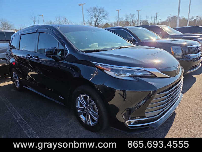 2021 Toyota Sienna Platinum 7-Passenger