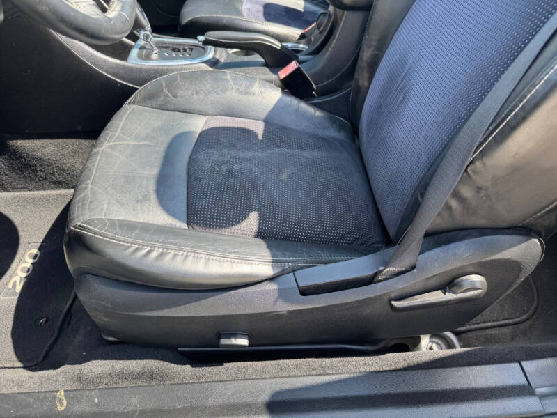 2013 Chrysler 200 S
