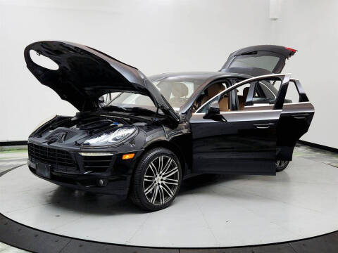 2016 Porsche Macan S