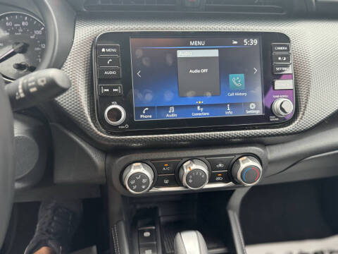 2024 Nissan Kicks SV