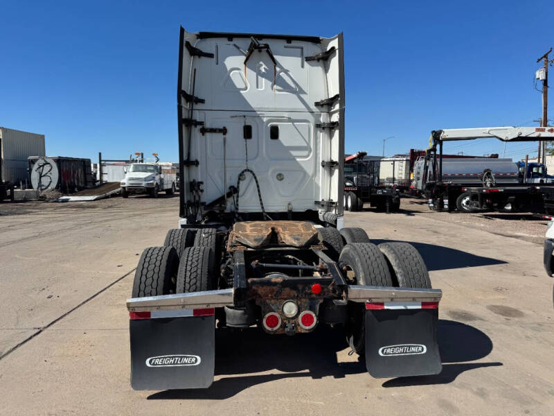 2016 Freightliner Evolution $18,291