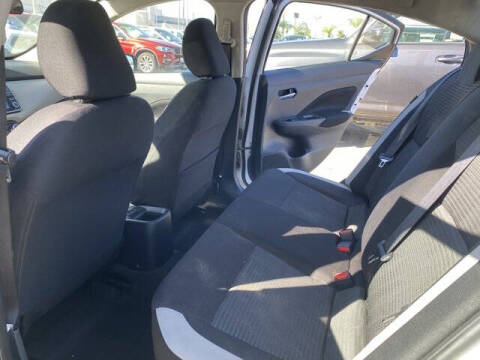 2022 Nissan Versa SV