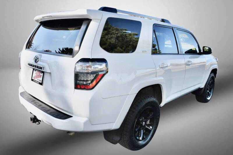 2022 Toyota 4Runner SR5