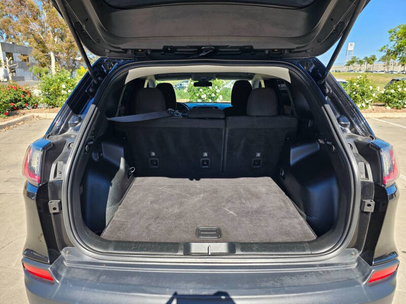 2019 Jeep Cherokee Latitude