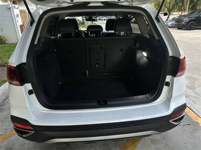 2024 Volkswagen Taos SE