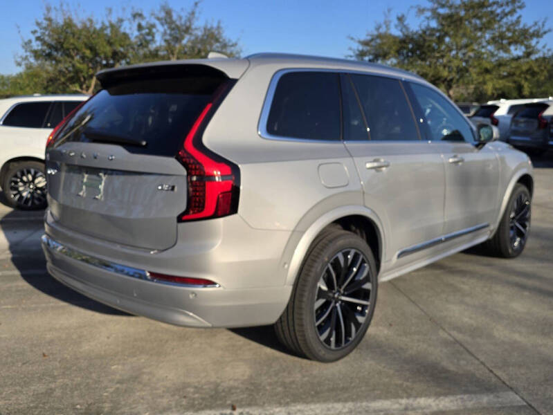 2025 Volvo XC90 B5 Plus Bright Theme 7P