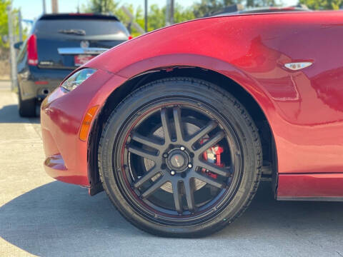 2016 Mazda MX-5 Miata Sport