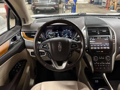 2017 Lincoln MKC Select
