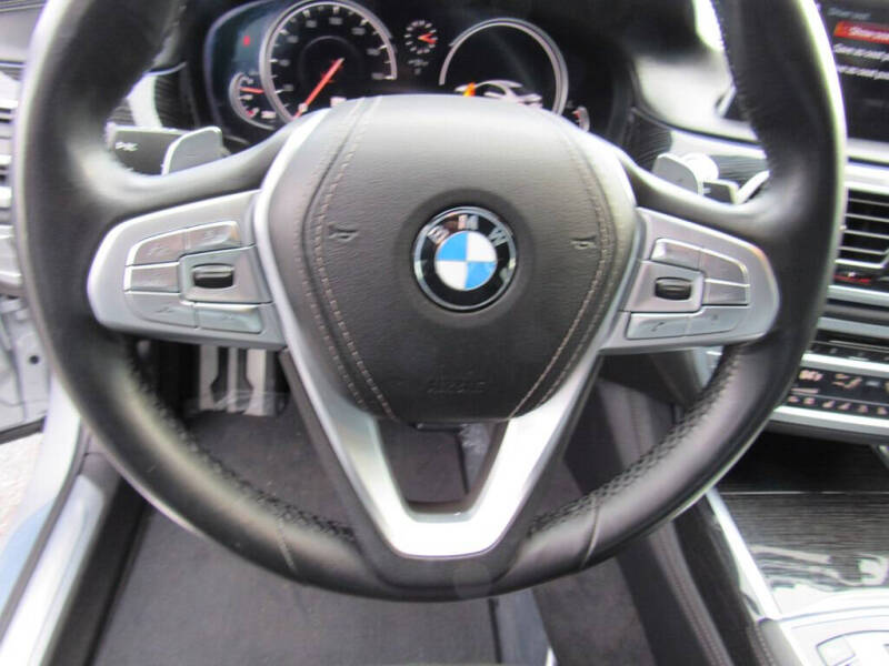 2019 BMW 7 Series 740i