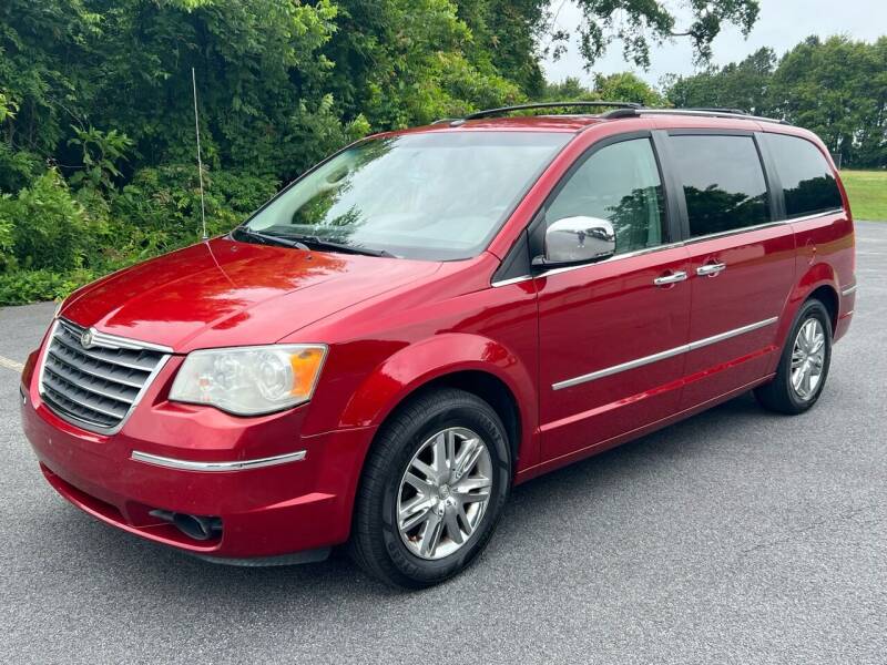 2008 Chrysler Town and Country for sale at JR Motors in Monroe GA