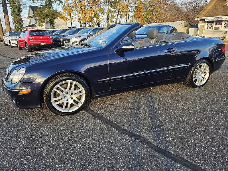 2009 Mercedes-Benz CLK-Class CLK350 photo 23