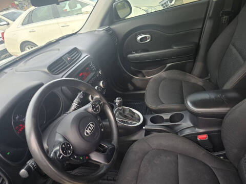 2015 Kia Soul +