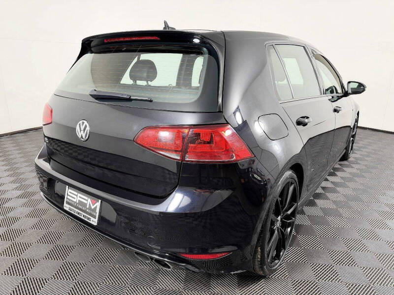 2017 Volkswagen Golf R 4Motion