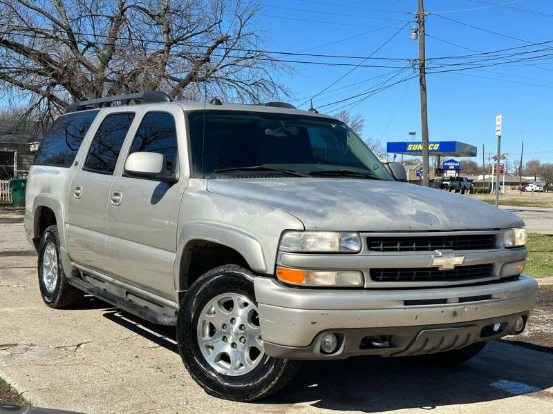2004 Chevrolet Suburban for sale at Texas Select Autos LLC in Mckinney TX
