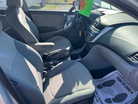 2013 Hyundai Accent GLS