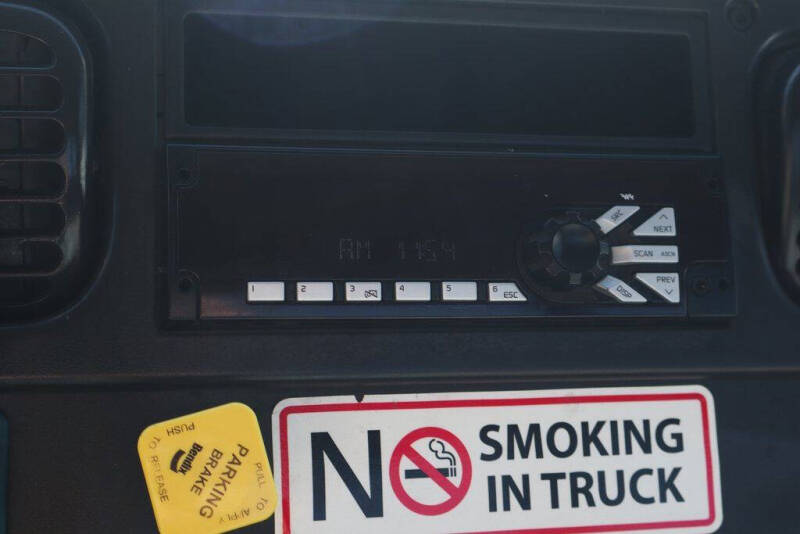 2019 Freightliner M2 106