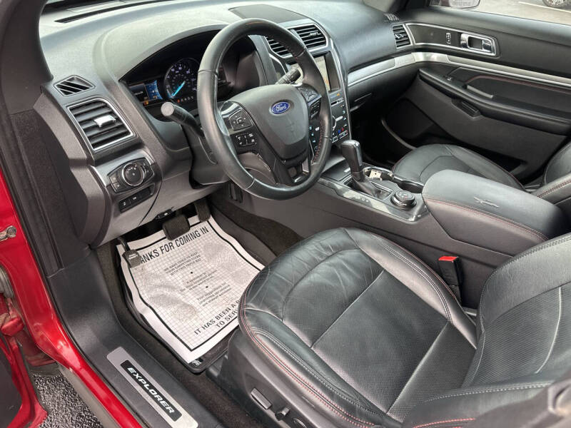 2018 Ford Explorer Sport