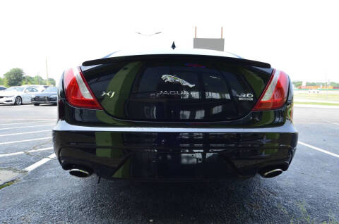 2016 Jaguar XJ R-Sport