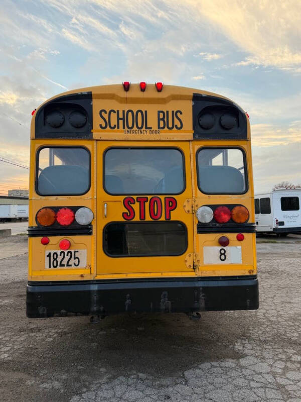 2005 Blue Bird Vision