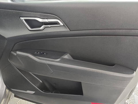 2023 Kia Sportage Hybrid LX