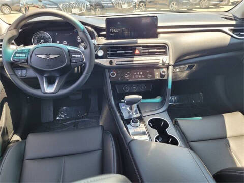 2026 Genesis G70 2.5T Standard