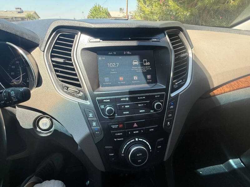 2017 Hyundai Santa Fe Limited