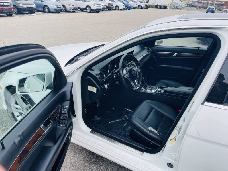 2013 Mercedes-Benz C-Class C 300 Luxury 4MATIC