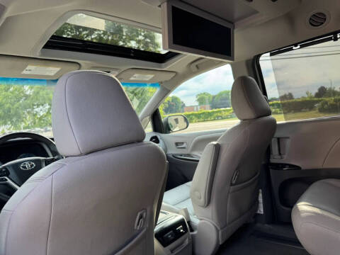 2017 Toyota Sienna