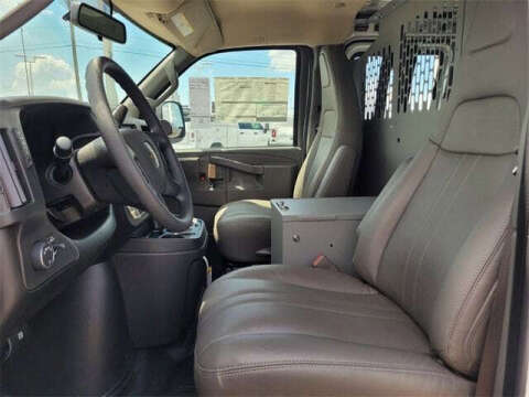 2025 Chevrolet Express 2500