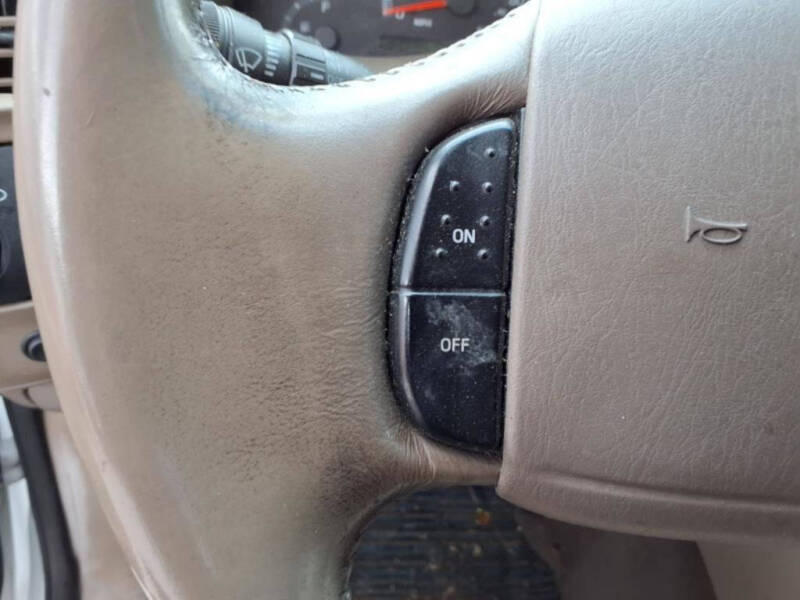 2002 Ford Expedition Eddie Bauer