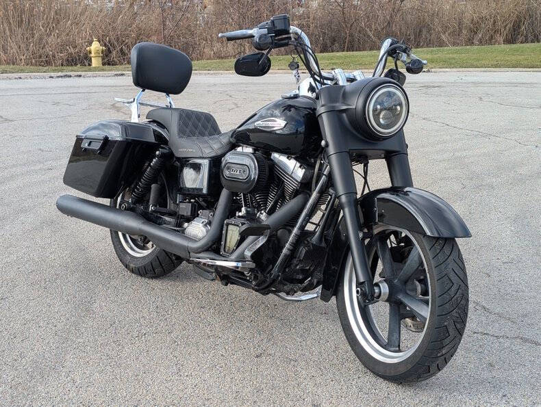 2016 Harley-Davidson FLD Switchback