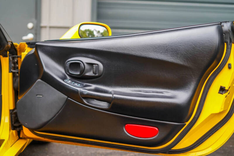 2004 Chevrolet Corvette