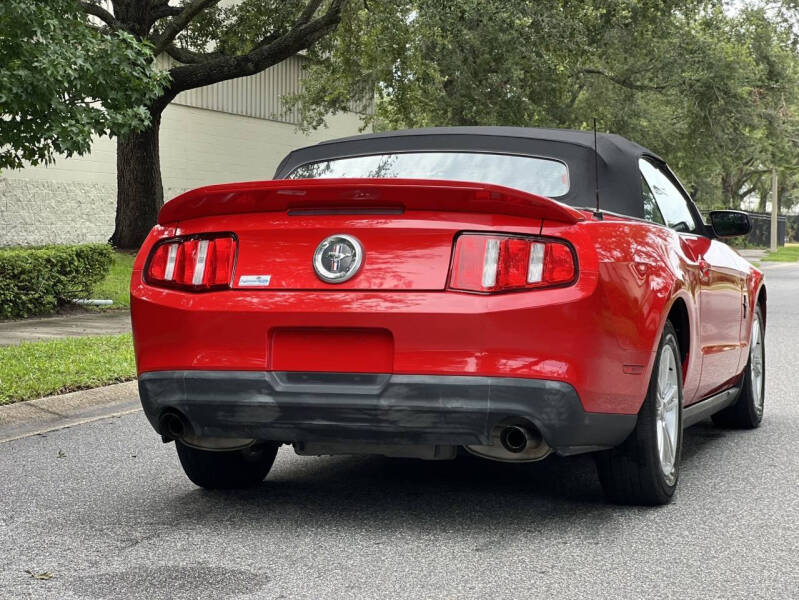 2012 Ford Mustang V6