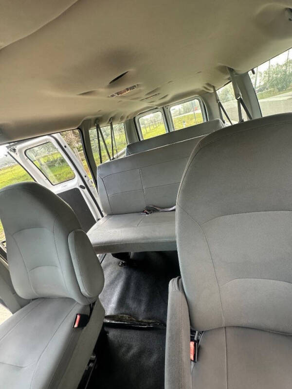 2006 Ford E-Series E-150 XL