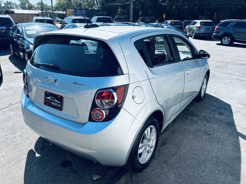 2015 Chevrolet Sonic LT Manual