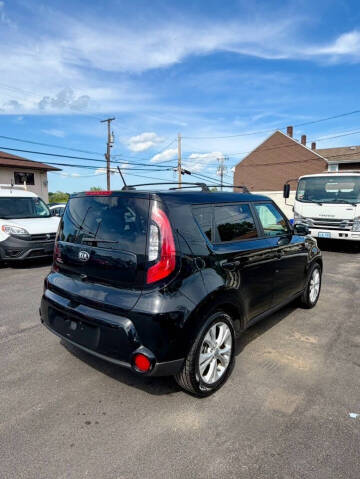 2016 Kia Soul +