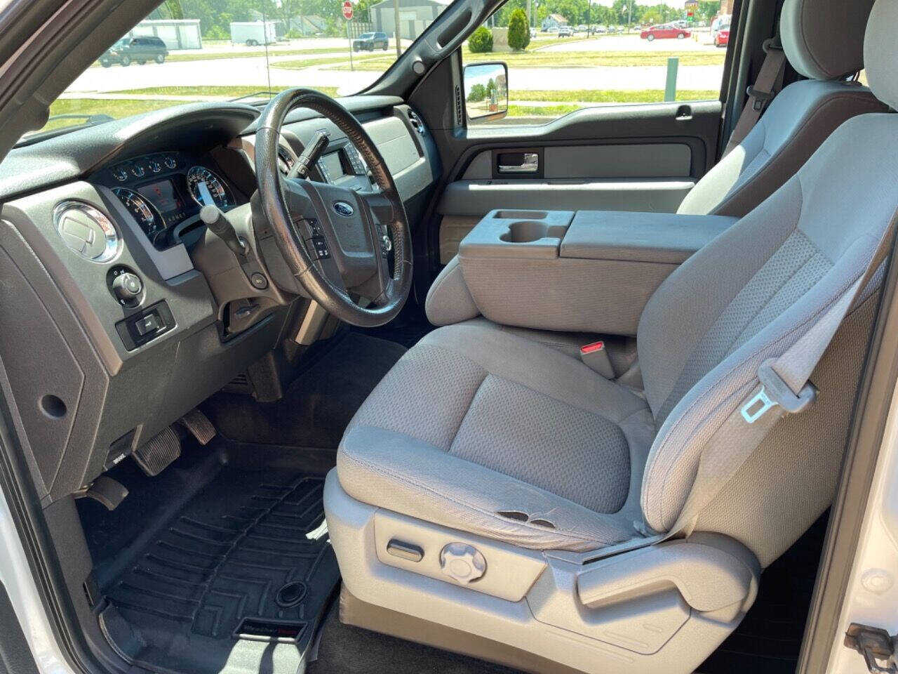 2013 Ford F-150 for sale at Illinois Auto Wholesalers in Tolono, IL