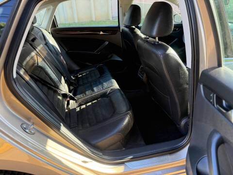 2015 Volkswagen Passat 2.0L TDI SEL Premium