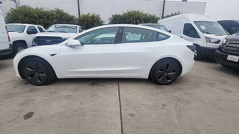 White 2020 Tesla Model 3 Standard Range AWD Standard Range 4dr Fastback 1