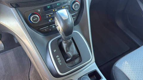 2017 Ford C-MAX Hybrid SE