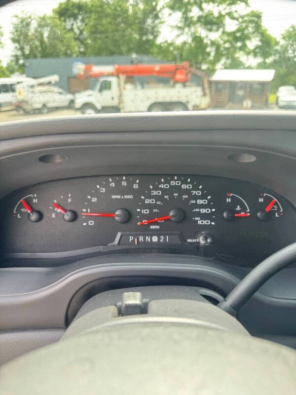 2004 Ford E-Series