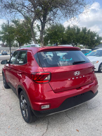 2022 Hyundai Venue SEL