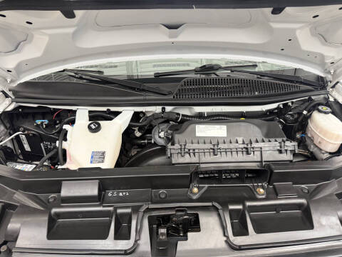 2022 Chevrolet Express 2500