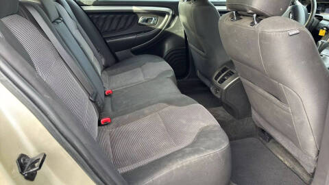 2017 Ford Taurus SEL